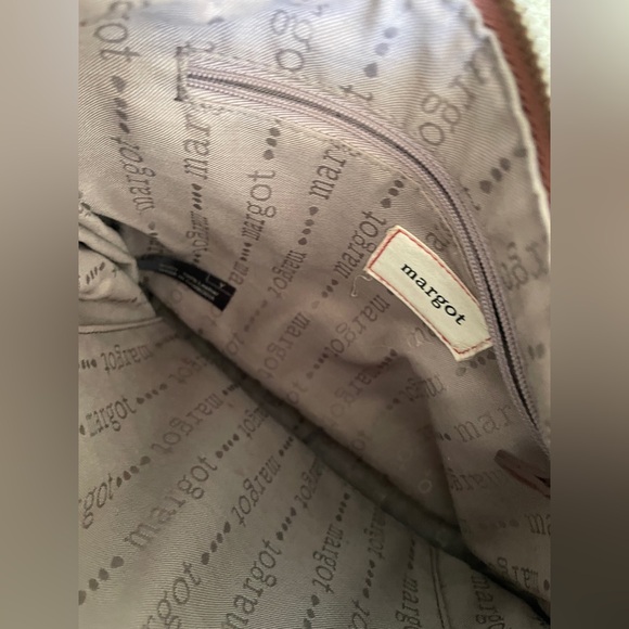 Margot Chesnut Brown Leather Crossbody Shoulder Bag - Picture 8 of 9